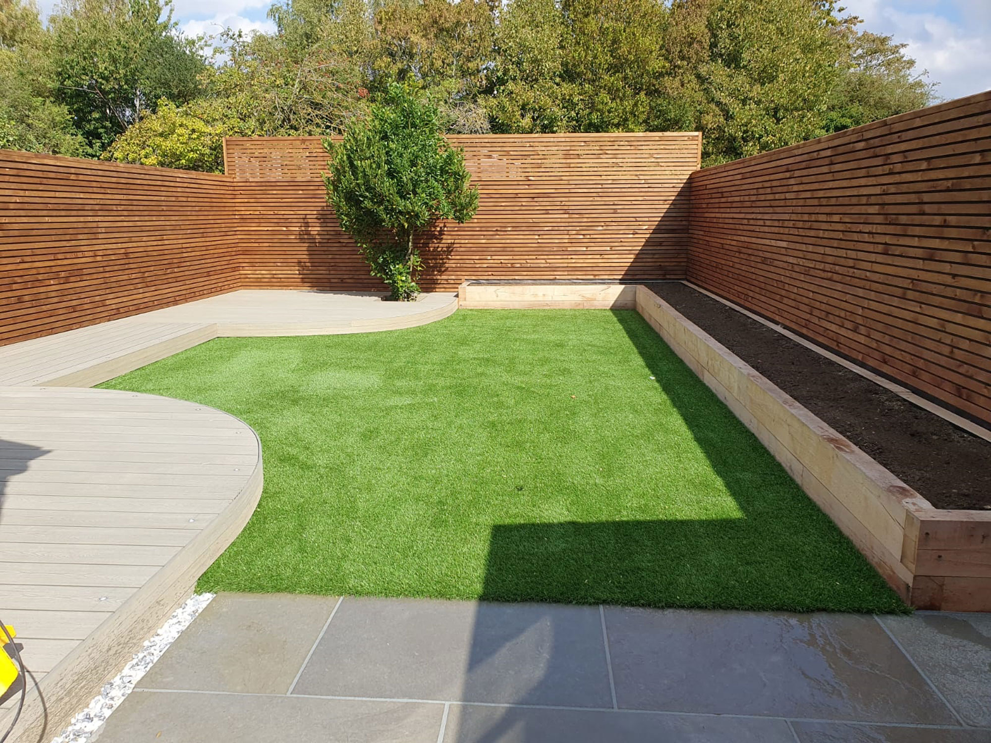 Fencing in Hitchin